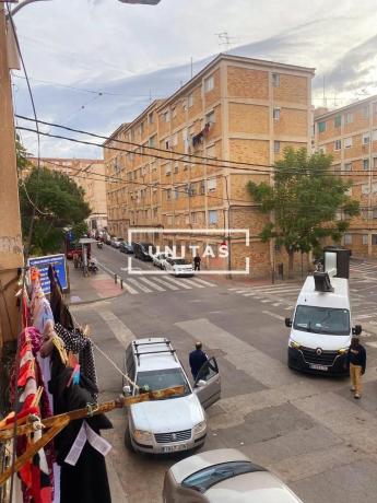 Piso en Barrio Colonia Requena - Virgen del Carmen