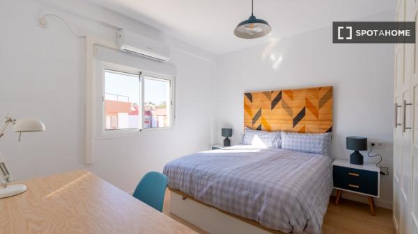 Apartamento de 2 dormitorios en alquiler en La Macarena, Sevilla