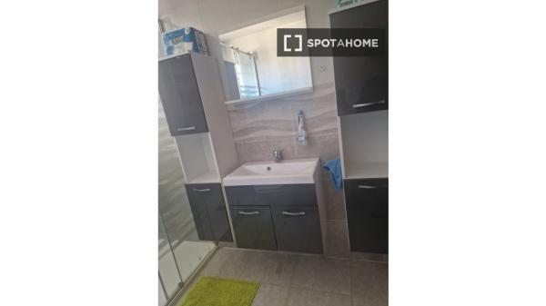 Quarto em apartamento compartilhado em Santander