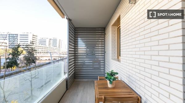 Apartamento moderno frente al Canal Marítimo