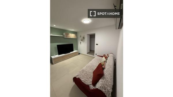 Habitación en piso compartido en barcelona.