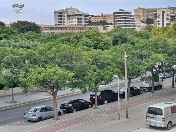 Piso en calle Beniarrés