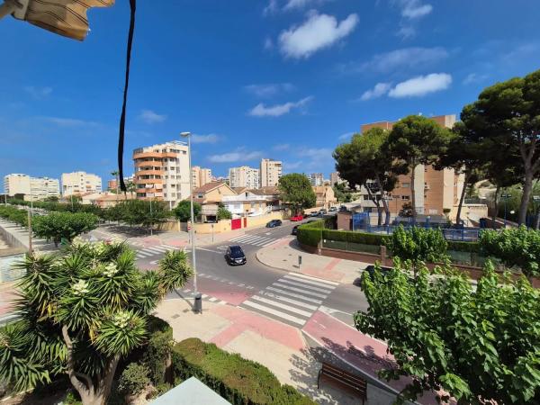 Chalet adosado en calle del Olimpo