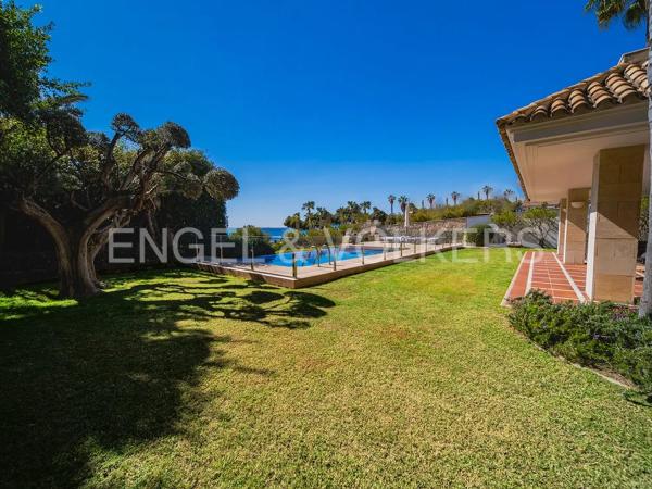 Casa independiente en avenida de la Costa Blanca