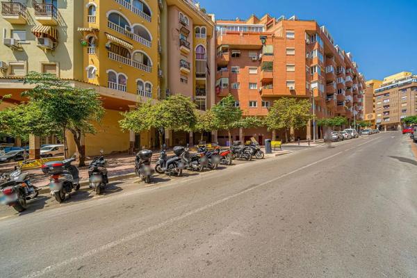 Piso en avenida Callosa D'Ensarrià