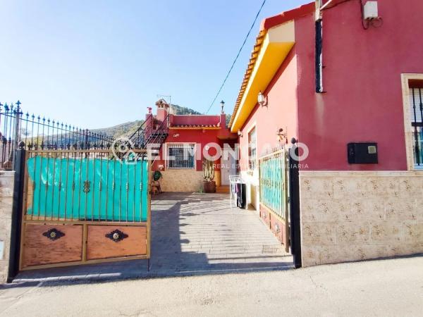 Casa independiente en calle de la Cruz