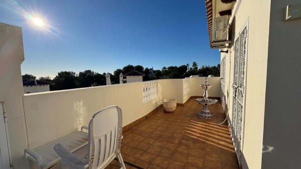 Chalet en Barrio Lomas de Cabo Roig-Los Dolses