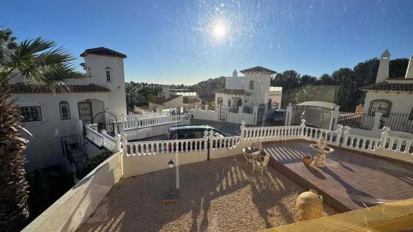 Chalet en Barrio Lomas de Cabo Roig-Los Dolses