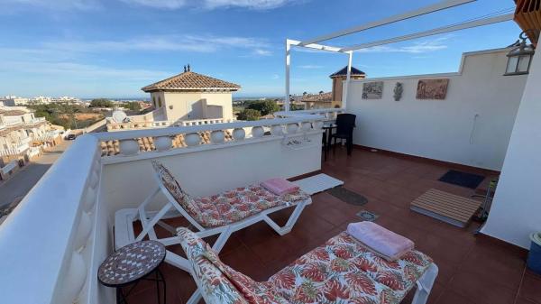 Chalet en Barrio Lomas de Cabo Roig-Los Dolses