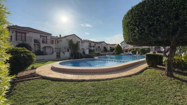 Chalet en Barrio La Zenia