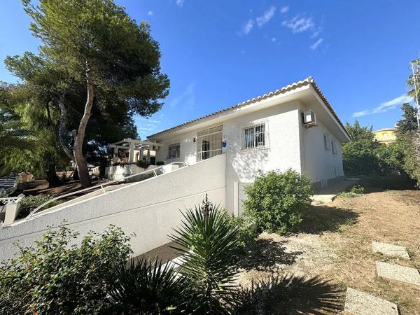 Casa independiente en avenida las Palmeras, 17