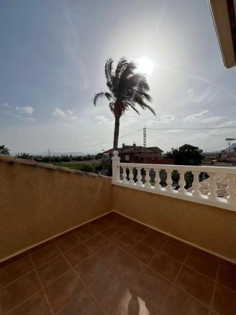 Casa independiente en calle Teide Riq