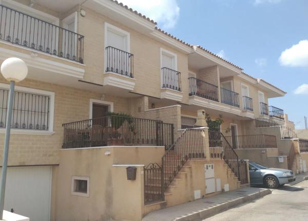 Chalet pareado en Cv-9220, 1