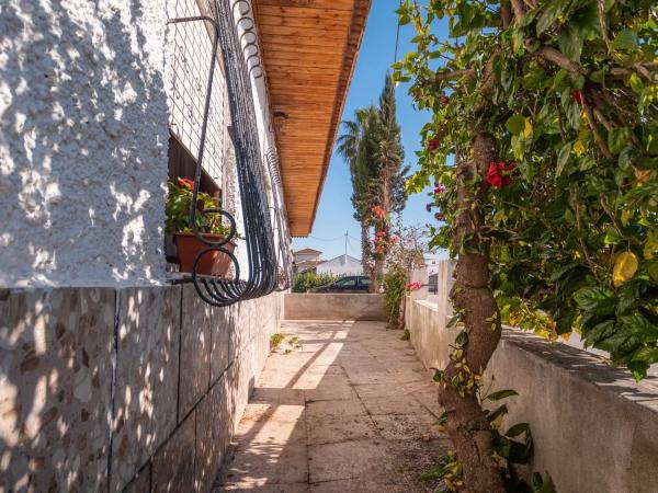 Casa independiente en camino de Beniel