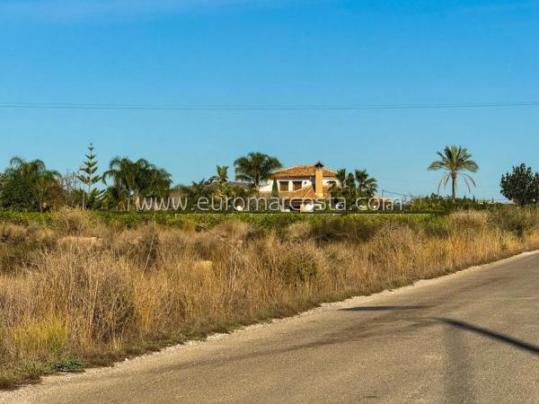 Casa independiente en vereda Desamparados