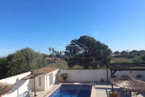 Chalet en Barrio Lomas de Cabo Roig-Los Dolses