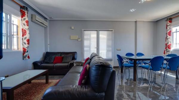 Chalet en Barrio La Zenia