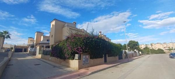 Casa independiente en calle Guadalquivir, 15