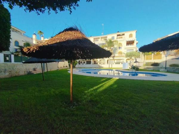 Chalet adosado en calle Neptuno