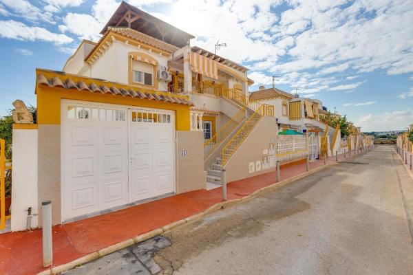 Chalet adosado en Residencial Parque de las Naciones