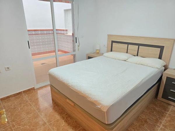 Piso en calle Benacantil, 1