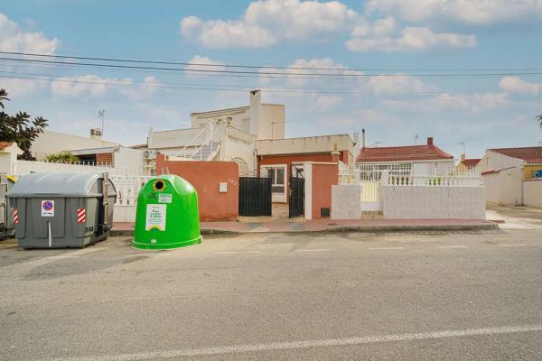 Chalet pareado en calle Antonio Ordóñez