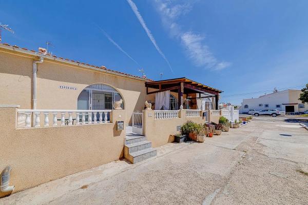 Chalet adosado en calle las Arenas