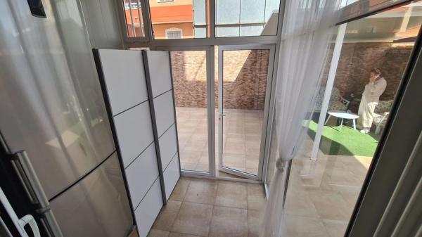 Chalet adosado en calle Los Emilios, 63