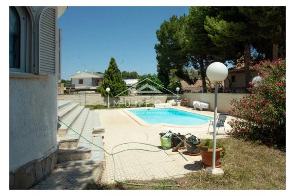 Chalet en Barrio Los Balcones - Los Altos del Edén