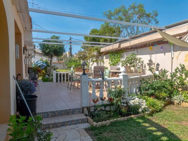 Casa independiente en avenida de las Gaviotas