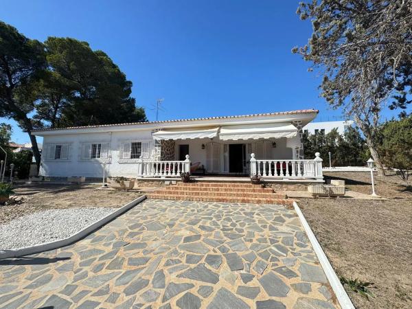 Casa independiente en avenida Covadonga