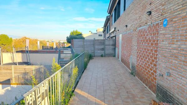 Chalet adosado en venta en camino Antic de Rubí, 62