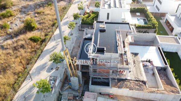 Casa o chalet independiente en venta en calle Margarida Xirgu, La plana, 28