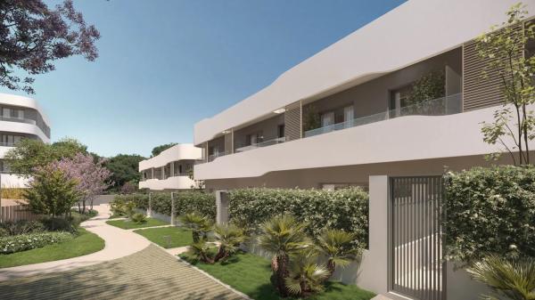 Chalet adosado en venta en ronda de la Masia Nova, 24