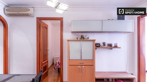 Quarto para alugar, apartamento de 3 quartos, L'Hospitalet de Llobregat