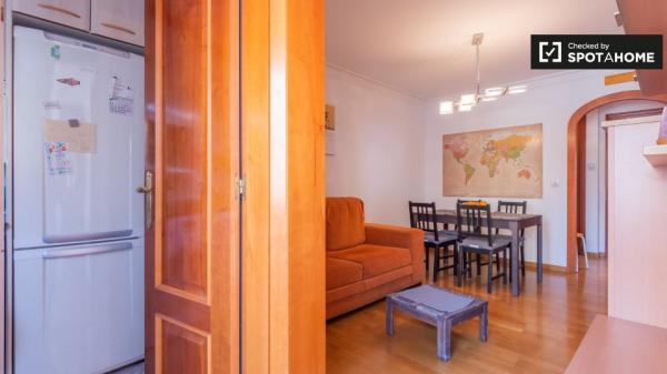 Quarto para alugar, apartamento de 3 quartos, L'Hospitalet de Llobregat