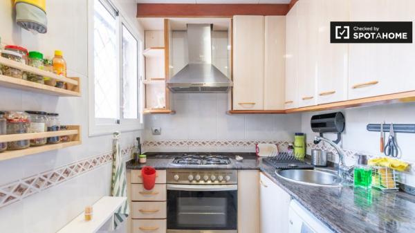 Quarto para alugar, apartamento de 3 quartos, L'Hospitalet de Llobregat