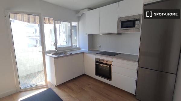 Apartamento entero de 3 dormitorios en Alicante (Alacant)