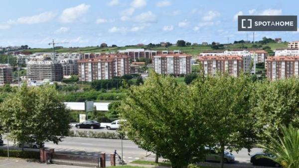 Room in shared apartment in Santander