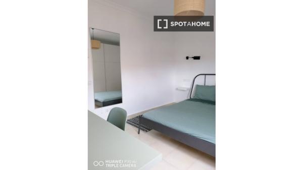 Zimmer zu vermieten in 3-Zimmer-Wohnung in Son Dameto, Palma