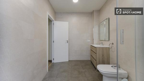 Zimmer zu vermieten in 8-Zimmer-Wohnung in Extramurs, Valencia