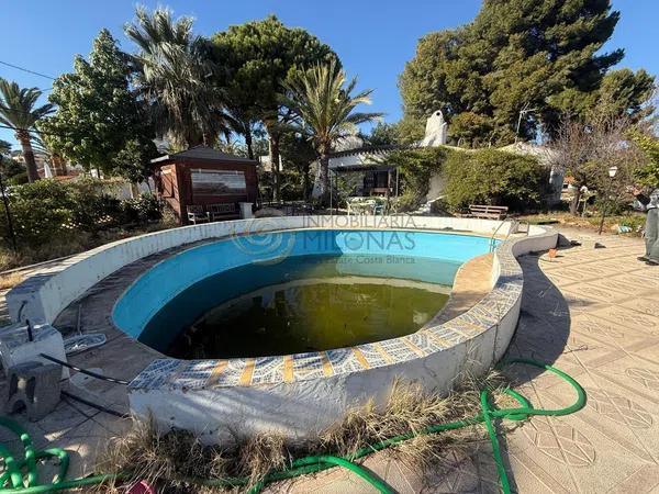 Terreno en avenida Coloma