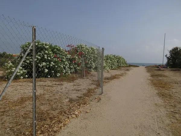 Terreno en Partida a Deveses