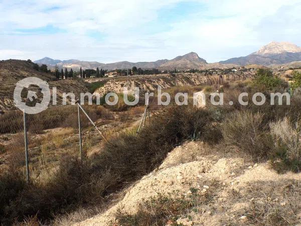 Terreno en Valle del Sol - Rio Park