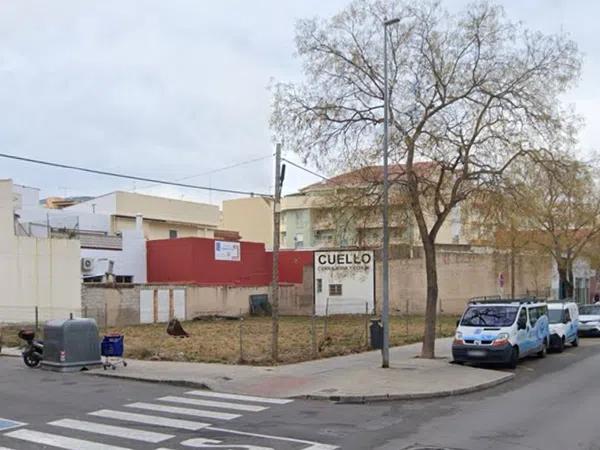 Terreno en avenida Miguel Hernández, 21