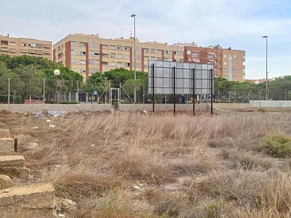 Terreno en bulevar de Teulada