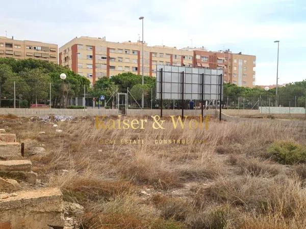 Terreno en bulevar de Teulada