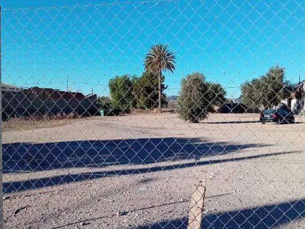 Terreno en calle Vial de los Cipreses