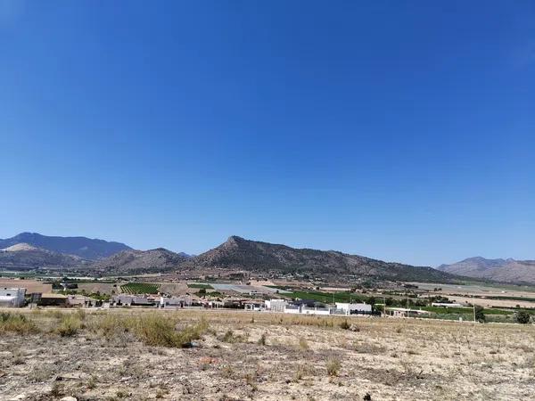 Terreno en calle del Carche, 16