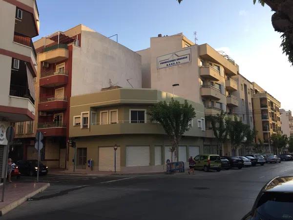 Terreno en calle de Orihuela, 53